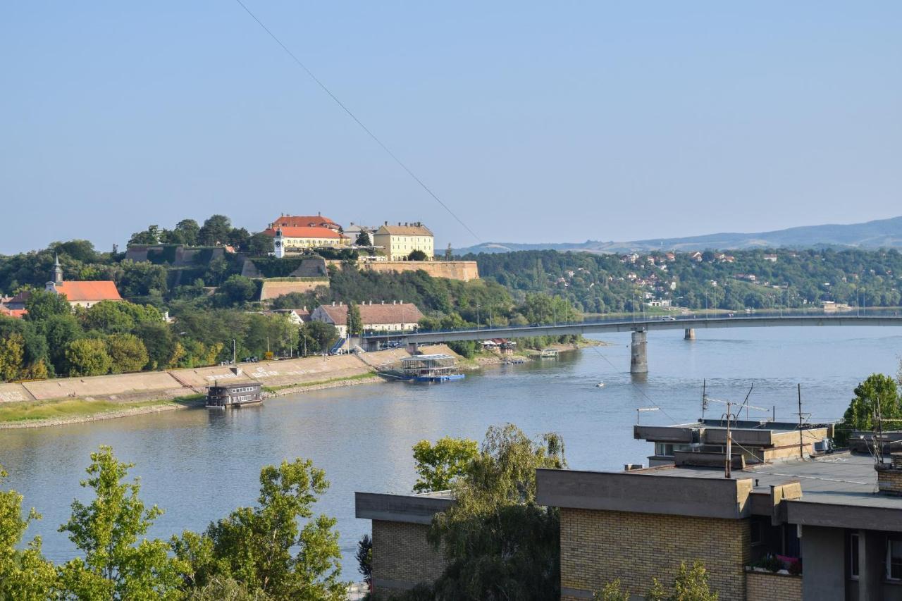 Apartman Bane 021 With A View Novi Sad Exterior foto